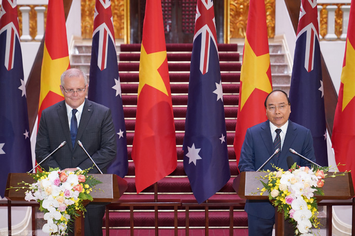 Hai Thủ tướng tiến hành họp báo chung. Ảnh: VGP/Quang Hiếu