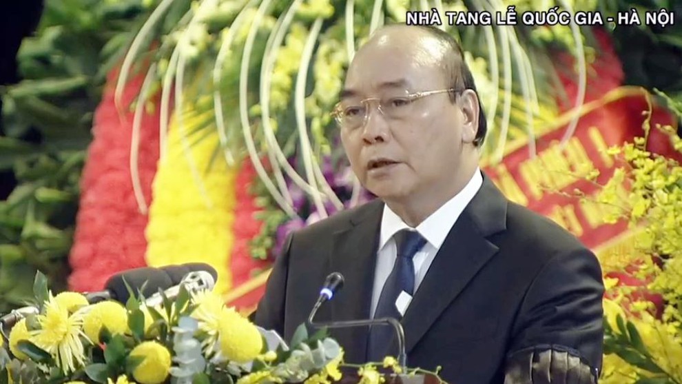 Thủ tướng Nguyễn Xuân Phúc thay mặt Ban Tổ chức Lễ Quốc tang đọc lời điếu.