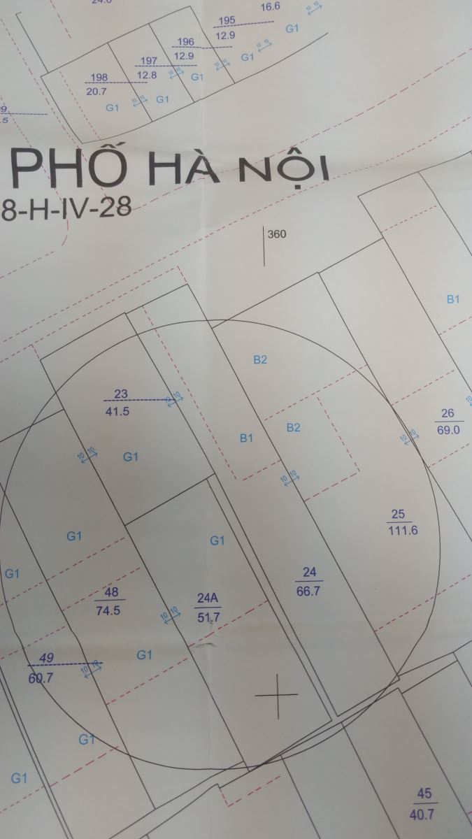 Bản đồ năm 2000 phóng viên thu thập được cũng trùng với Bản đồ có dấu đỏ phường đang giữ thì lại thể hiện 2 thửa rất rõ ràng là Thửa 24 và Thửa 24A.