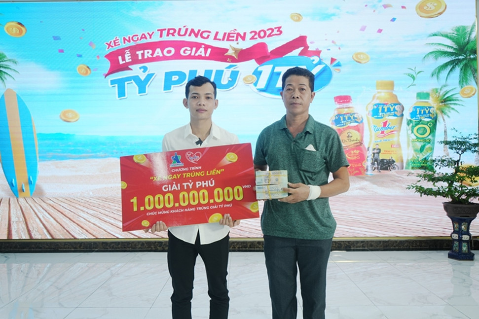 Anh Nguyễn Hoàng Em trúng giải 1 tỷ đồng năm 2023 sau khi uống nước tăng lực Number 1.