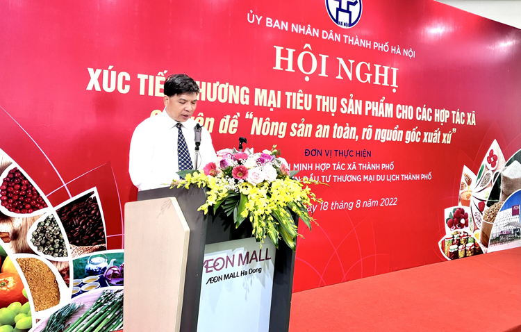 Ông Đỗ Huy Chiến, Chủ tịch Liên minh HTX TP Hà Nội phát biểu tại Hội nghị