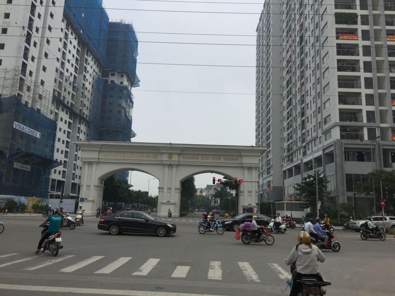 “Băm nát” quy hoạch khu đô thị mới Dương Nội, nhồi thêm 511 căn biệt thự rồi đổ lỗi do đánh máy.