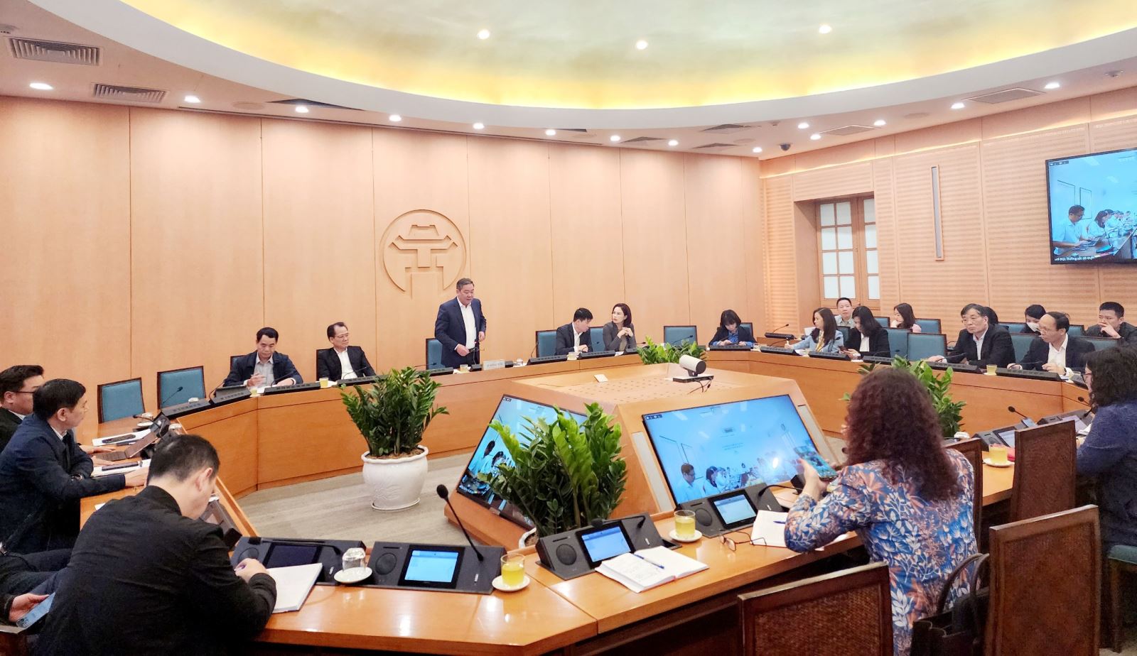 Phó Chủ tịch thường trực UBND tp Hà Nội Lê Hồng Sơn chủ trì buổi làm việc sáng ngày 15/1 rà soát các công việc chuẩn bị Hội thảo
