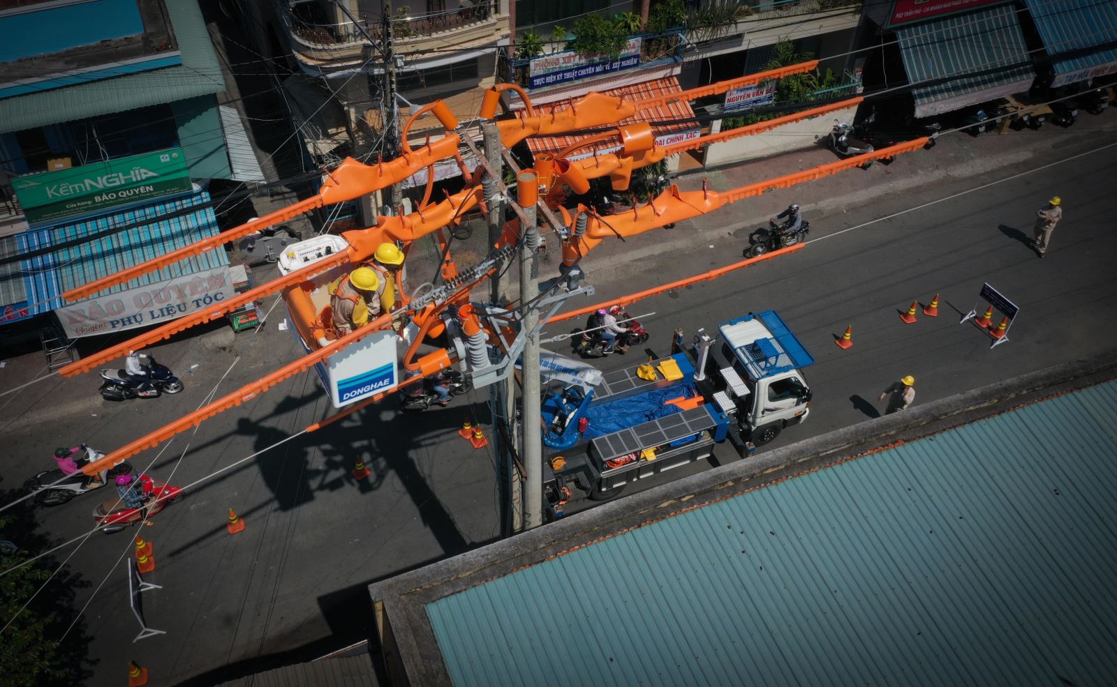 Ngành điện miền Nam tăng cường kiểm tra, bảo trì lưới điện trước kỳ nghỉ Lễ 2/9