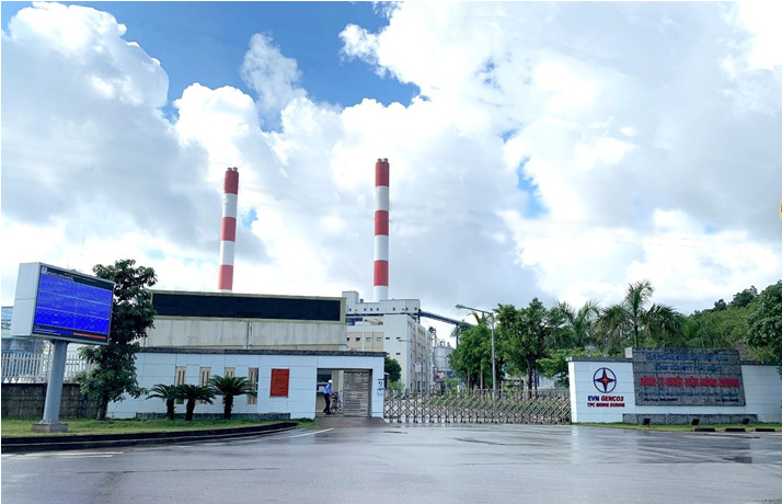 Bảng điện tử công khai thông số môi trường lắp đặt tại công chính nhà máy.
