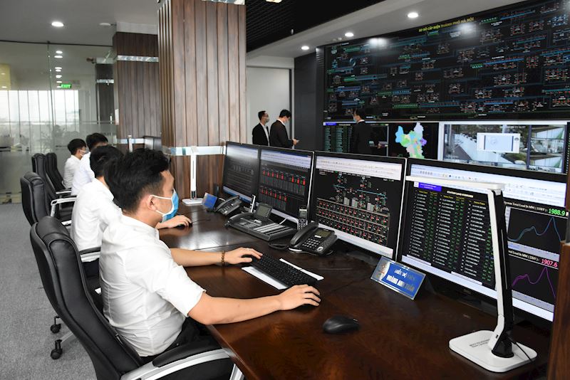 Trung tâm Điều độ Hệ thống điện TP Hà Nội – 69 Đinh Tiên Hoàng, Hoàn Kiếm, Hà Nội luôn đảm bảo công tác chỉ huy cung ứng điện cho Thủ đô.