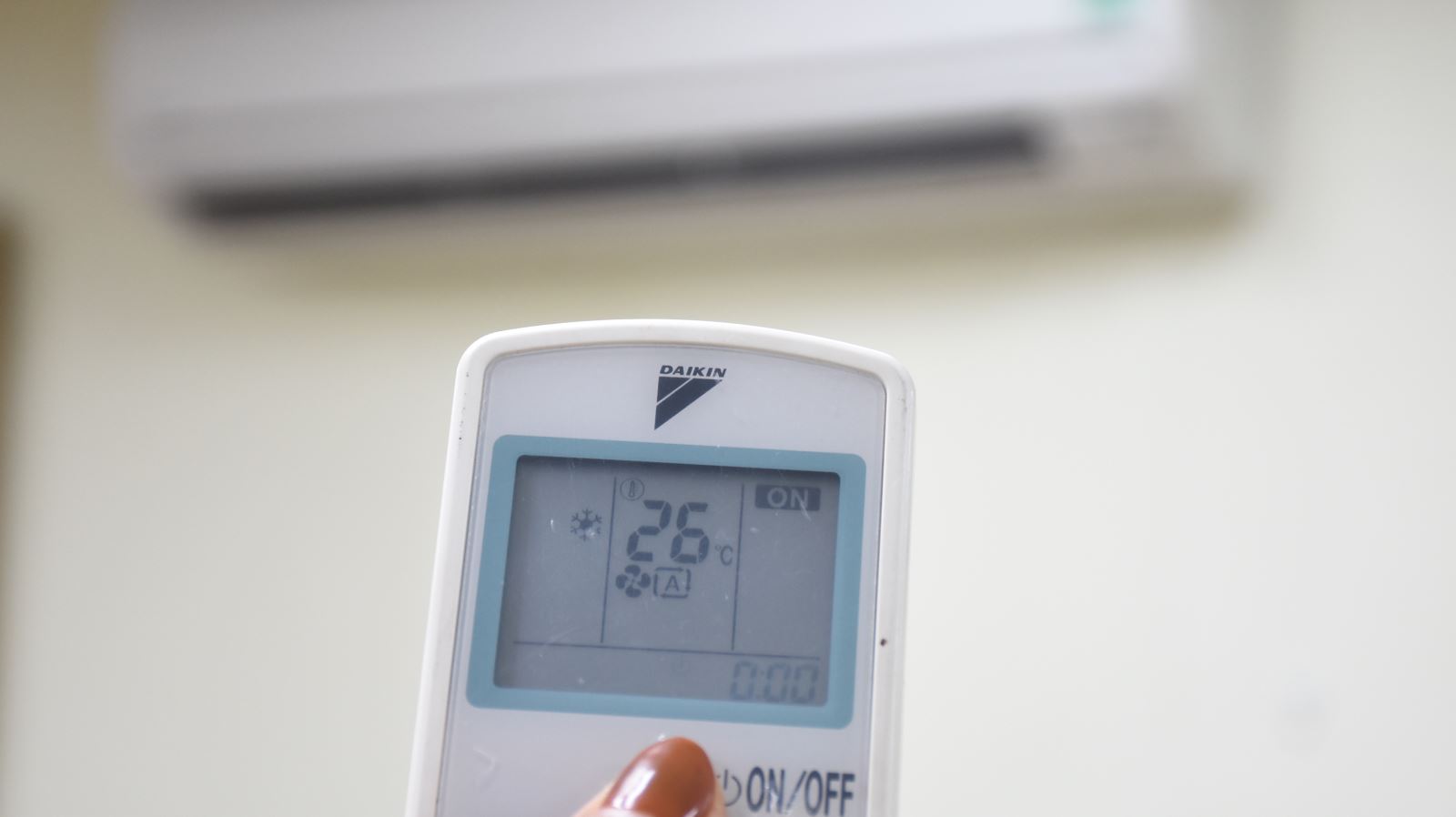 EVNHANOI khuyến cáo nên cài đặt nhiệt độ điều hòa từ 26 độ C trở lên
