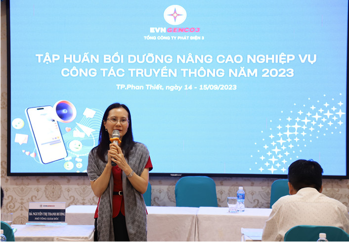 Bà Nguyễn Thị Thanh Hương – Phó Tổng Giám đốc EVNGENCO3 chia sẻ tại Hội nghị