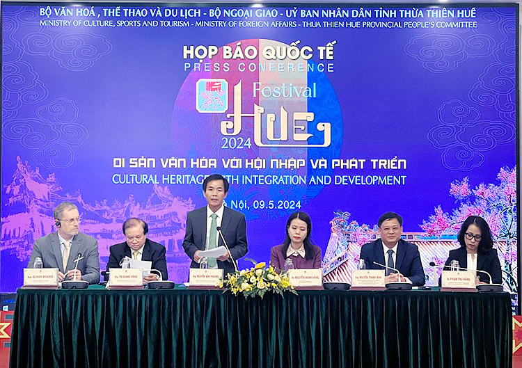 Chủ tịch UBND tỉnh Thừa Thiên Huế Nguyễn Văn Phương cho biết, Festival Huế đã được xác định có vai trò rất quan trọng trong thúc đẩy phát triển kinh tế của tỉnh Thừa Thiên Huế trong những năm qua