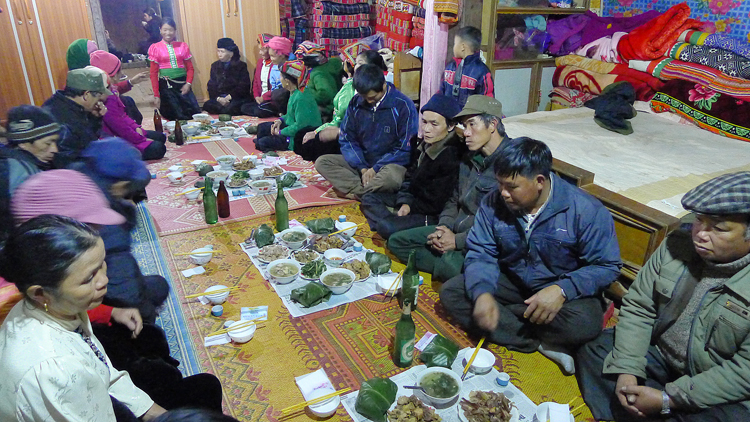 Trải nghiệm ẩm thực trong chính không gian văn hóa, đời sống của cộng đồng tại bản Tùy Homestay, Hà Giang. Ảnh T.C
