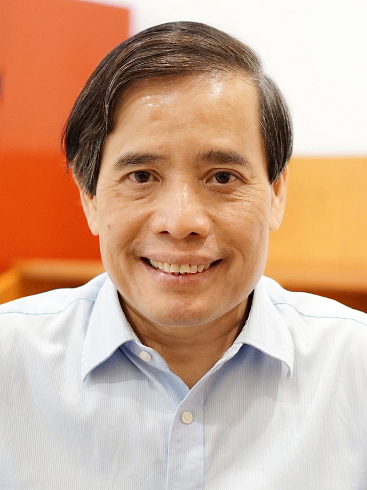 Phó Giáo sư, Tiến sĩ Vũ Minh Khương, giảng viên cao cấp Trường Chính sách công Lý Quang Diệu, Đại học Quốc gia Singapore.