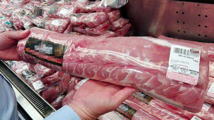 Giá thịt lợn trong nước đang ở mức cao thì việc nhập khẩu thịt lợn sẽ góp phần gia tăng thêm nguồn cung trong nước và bình ổn giá. (Ảnh minh họa: KT)