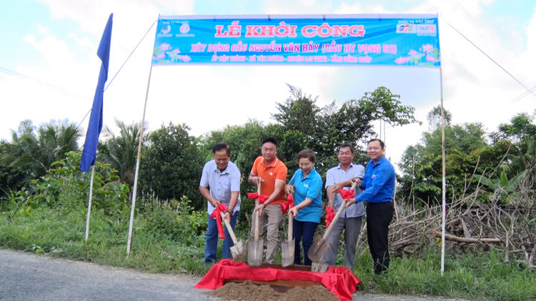 Khởi công xây dựng cầu nông thôn mang tên “phi công huyền thoại” Nguyễn Văn Bảy.
