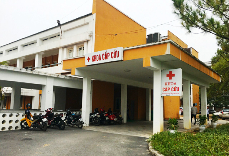 Khoa cấp cứu Bệnh viện Việt Nam - Thụy Điển (Uông Bí, Quảng Ninh), nơi hai bệnh nhân có biểu hiện ngộ độc thực phẩm, tử vong.