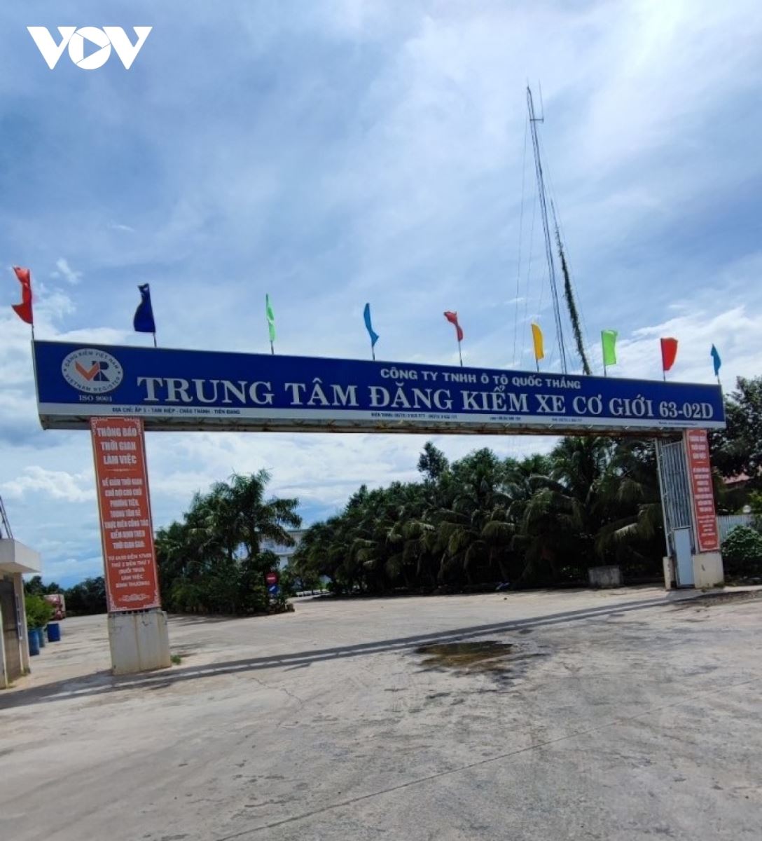 Một số trung tâm đăng kiểm tự ý đưa ra yêu cầu làm khó người dân trong hoạt động kiểm định xe cơ giới.