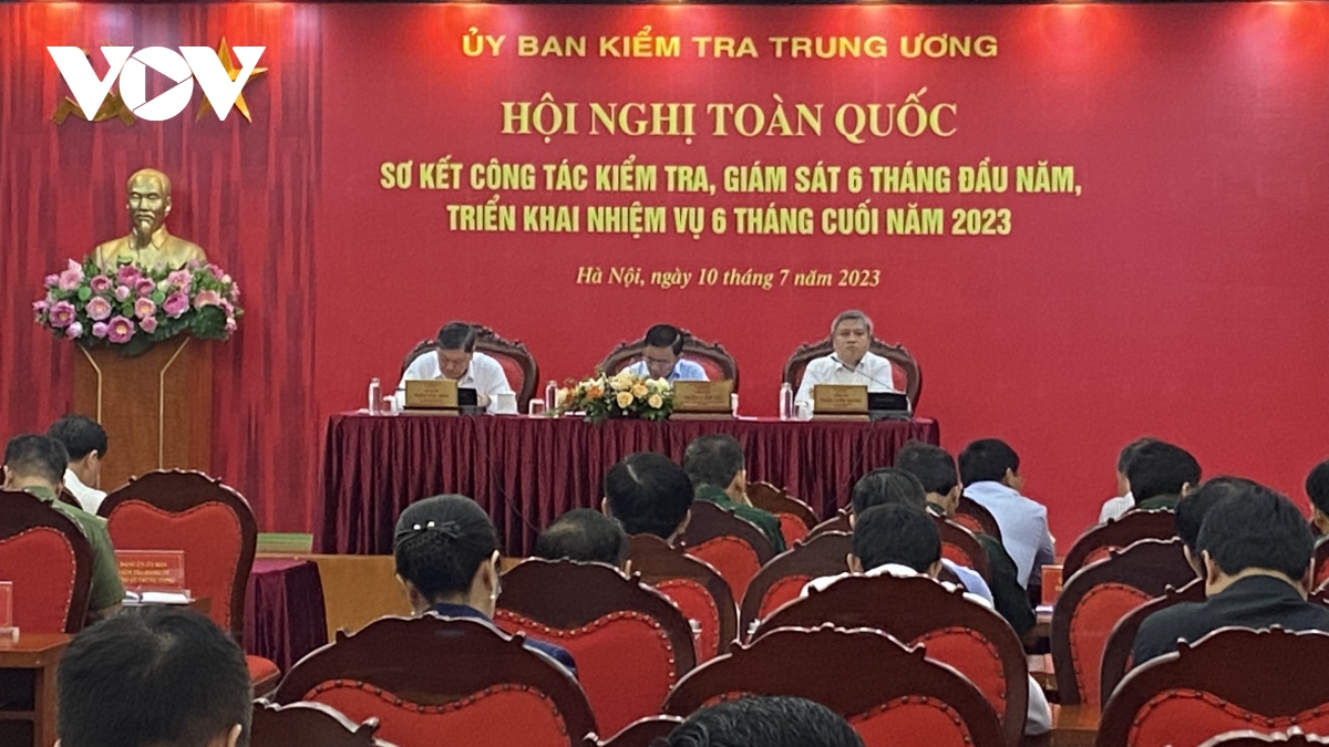 Toàn cảnh hội nghị.