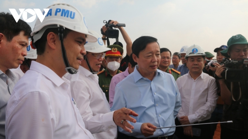 Phó Thủ tướng Trần Hồng Hà kiểm tra thực địa sân bay Long Thành.