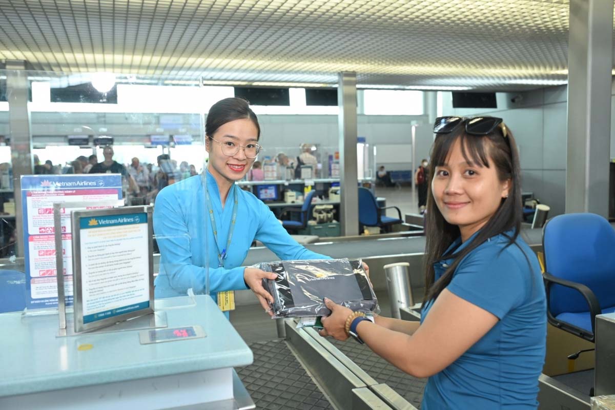 Từ ngày 05/03/2024 đến ngày 15/03/2024, Vietnam Airlines triển khai tới khách hàng chương trình ưu đãi giá vé lớn nhất năm: “Chào Hè” 2024 cho các hành trình bay nội địa và quốc tế. 