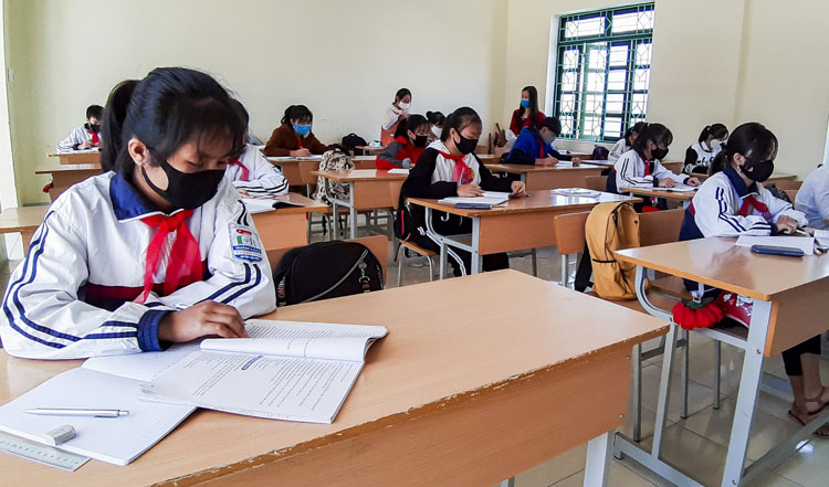 Hiện nay các cơ sở giáo dục tại Điện Biên đang tập trung ôn tập, củng cố kiến thức cho học sinh, đảm bảo cho kỳ thi tốt nghiệp THPT.
