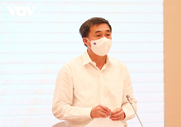Thứ trưởng Bộ Y tế Trần Văn Thuấn tại cuộc Họp báo Chính phủ thường kỳ tháng 7/2021.