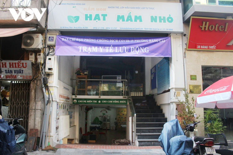 Một trạm y tế lưu động thuộc phường Hàng Gai, Hoàn Kiếm.