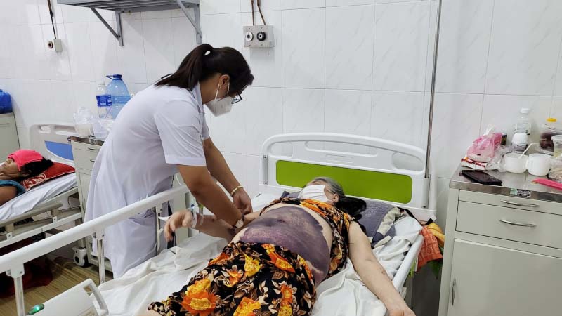 Bà Mạc Thị Pun đã thoát chết sau 8 ngày điều trị tích cực tại Bệnh viện.