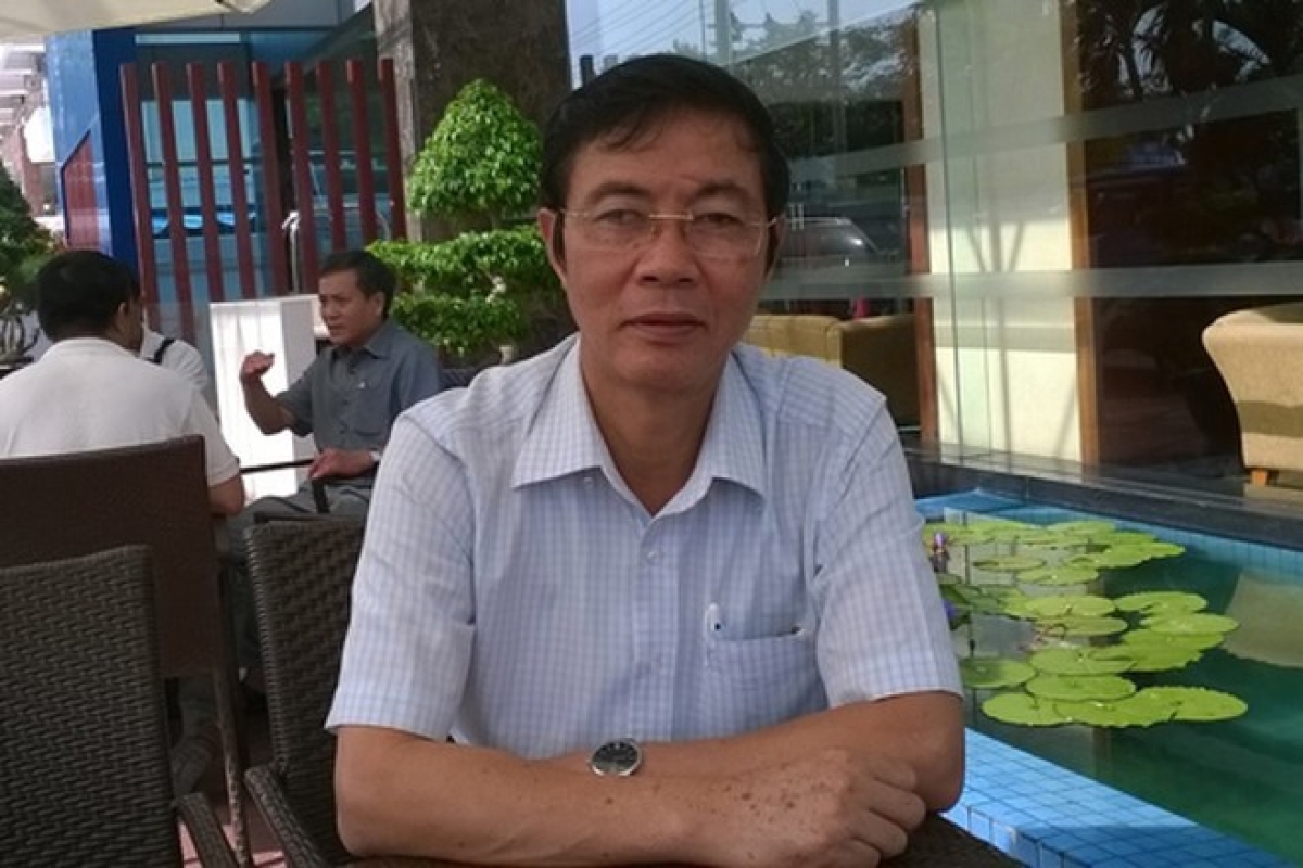 Phó Giáo sư,Tiến sĩ Đỗ Cảnh Thìn.