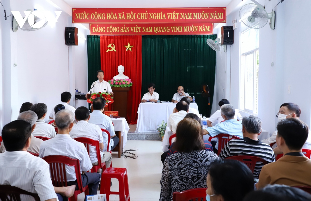 Ông Nguyễn Văn Quảng, Bí thư Thành ủy Đà Nẵng dự sinh hoạt với Chi bộ 25 - Đảng bộ phường Hòa Cường Bắc, quận Hải Châu.