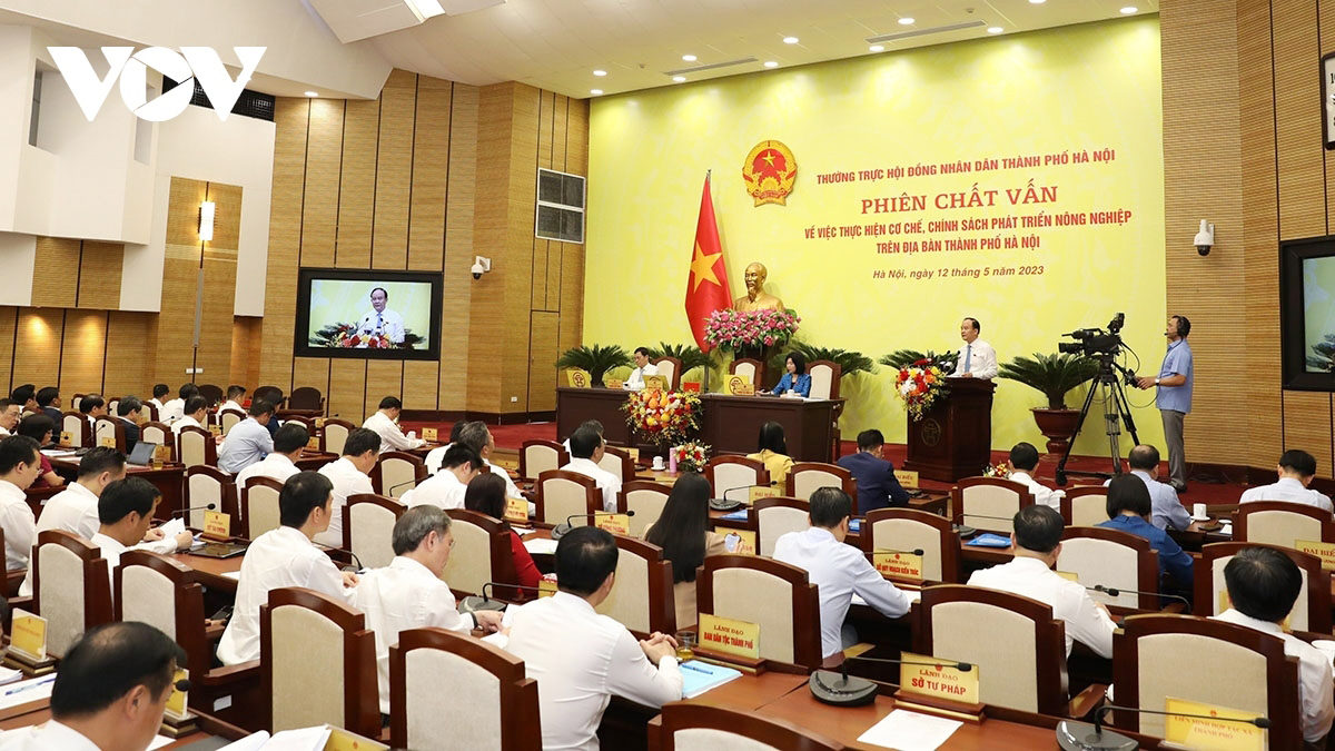Một phiên chất vấn do Thường trực HĐND thành phố Hà Nội tổ chức.