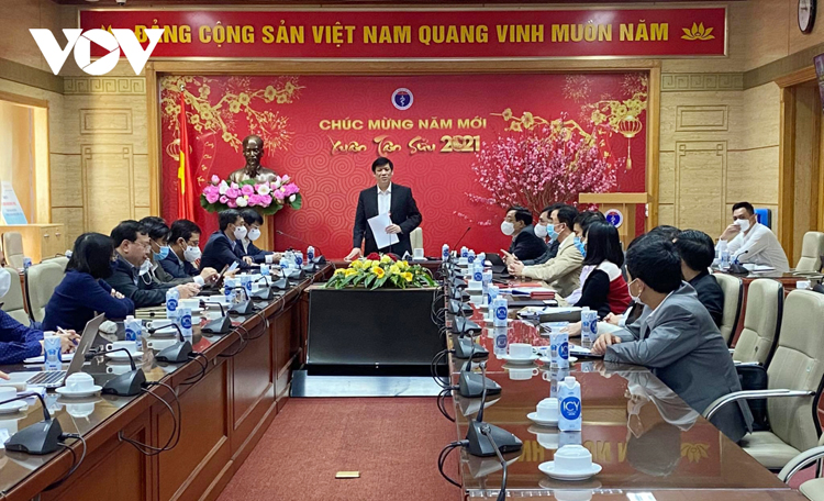 Bộ trưởng Y tế Nguyễn Thanh Long chủ trì cuộc họp trực tuyến với các tỉnh, thành phố có dịch COVID-19.
