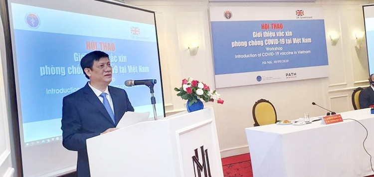 GS.TS Nguyễn Thanh Long, quyền Bô trưởng Bộ Y tế phát biểu tại Hội nghị.