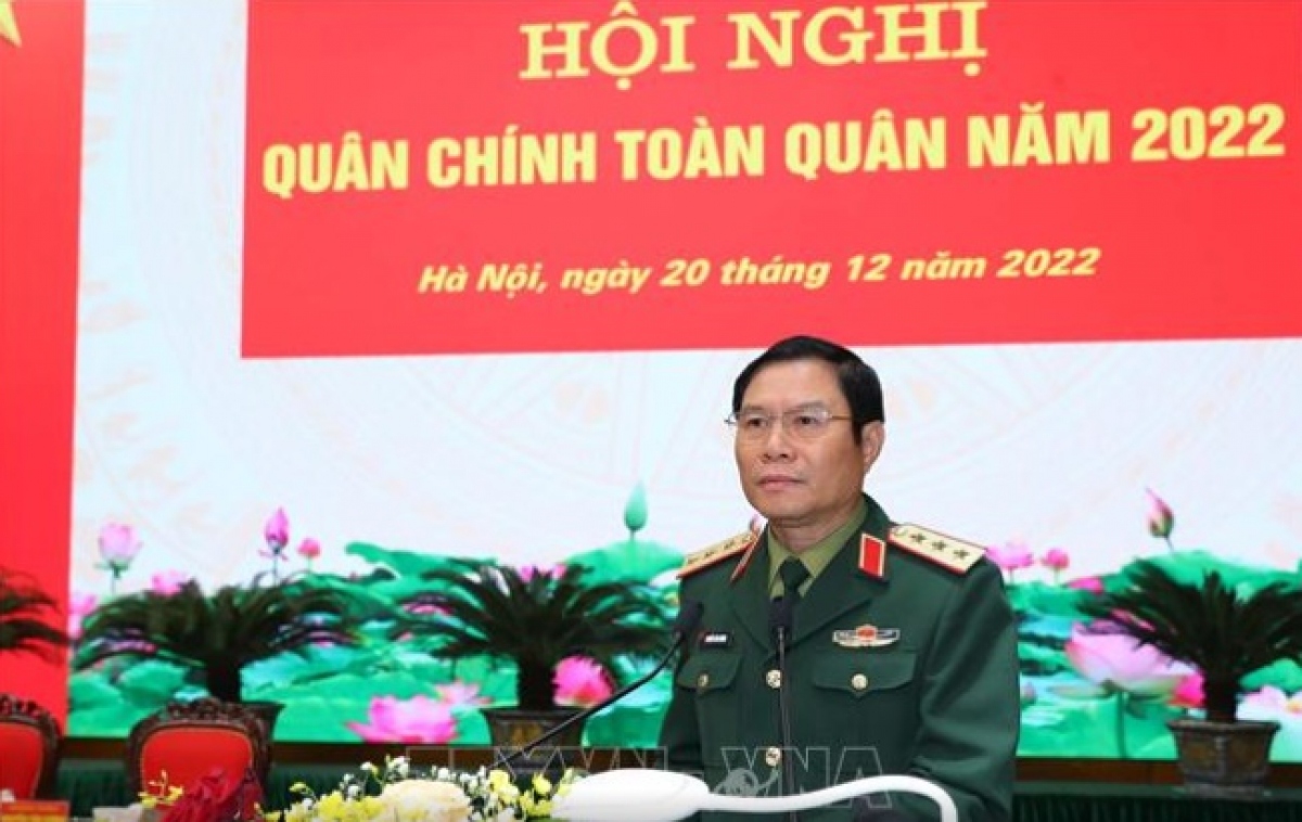 Thượng tướng Nguyễn Tân Cương - Thứ trưởng Bộ Quốc phòng phát biểu tại hội nghị. (Ảnh: TTXVN)