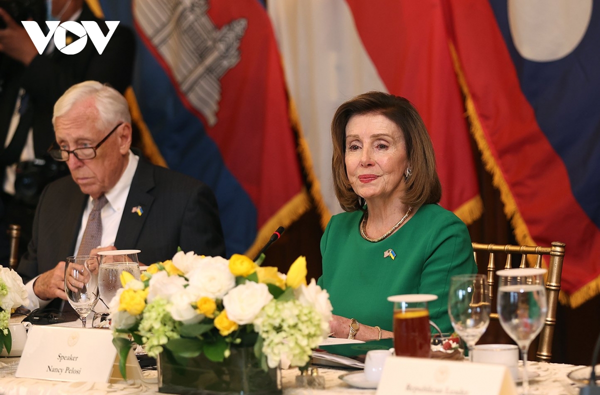Chủ tịch Hạ viện Hoa Kỳ Nancy Pelosi đã chào đón Lãnh đạo các nước ASEAN tại Đồi Capitol, tòa nhà Quốc hội Hoa Kỳ.