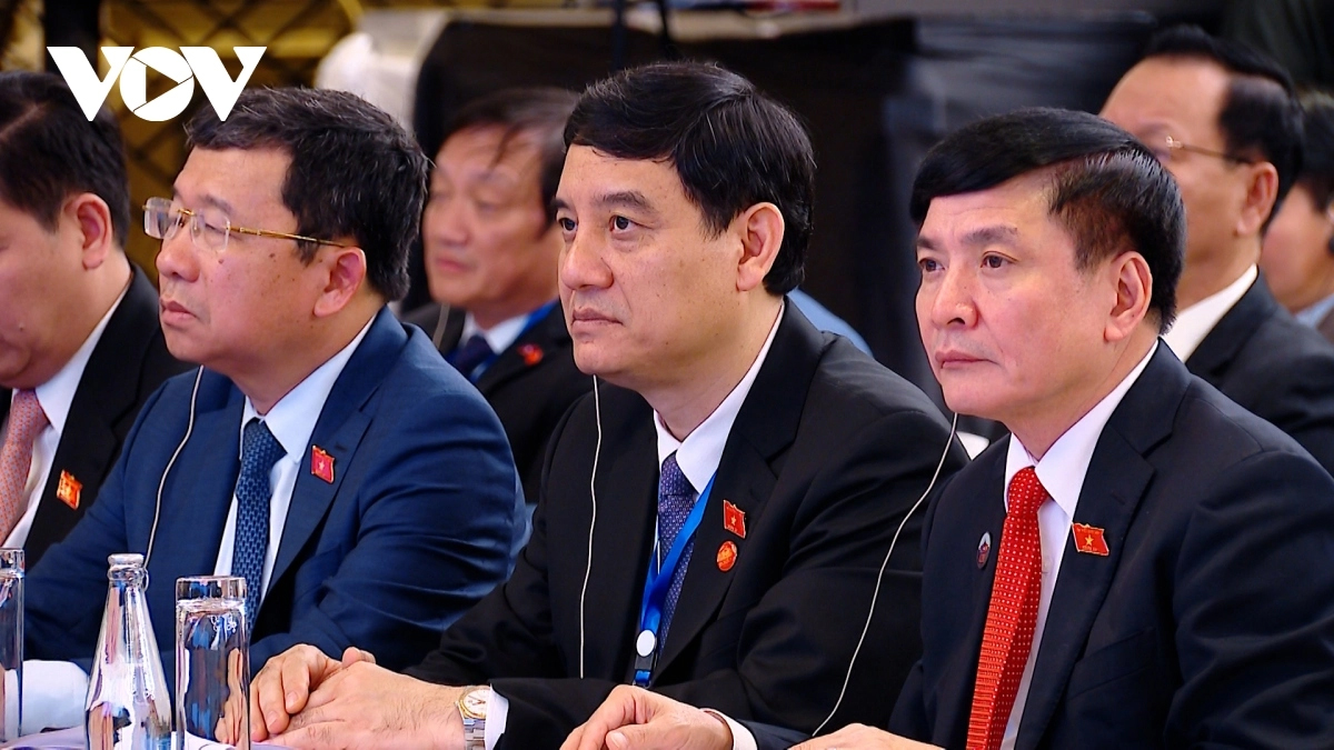 Các đại biểu đoàn Quốc hội Việt Nam dự bế mạc Hội nghị cấp cao Quốc hội ba nước Campuchia - Lào - Việt Nam.