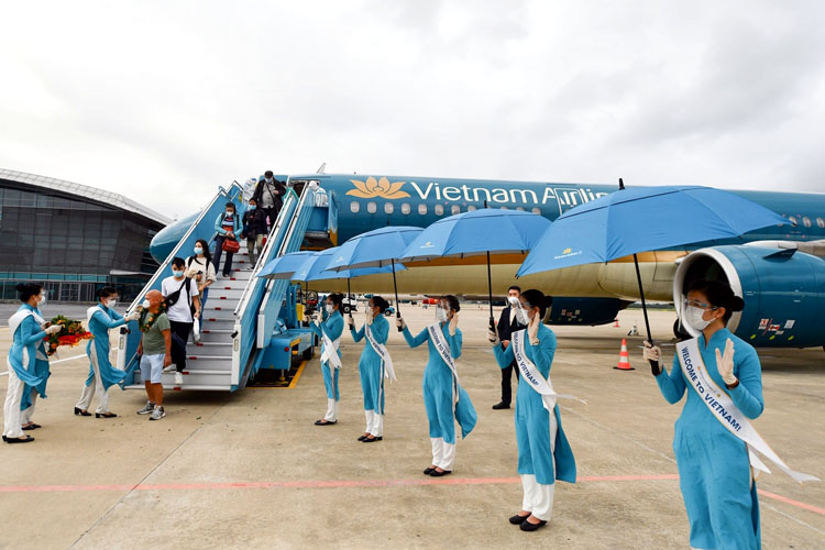 Lãnh đạo Vietnam Airlines cho biết, đã chuẩn bị sẵn nguồn lực để phục vụ các thị trường này với tần suất ban đầu khoảng 2 chuyến/tuần/đường bay để đảm bảo sự khai thác ổn định phục vụ nhu cầu đi lại cũng như mục tiêu dần củng cố vị thế.