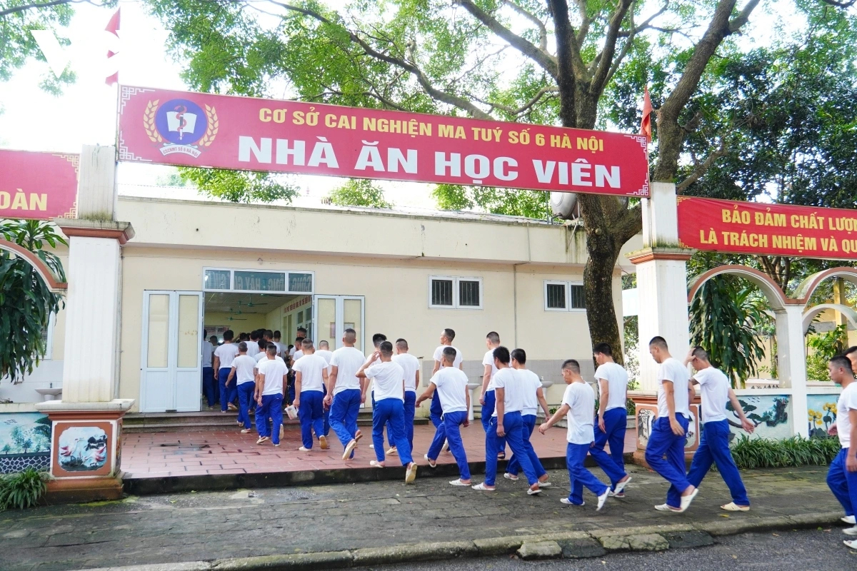 Người nghiện ngày càng trẻ, gây lãng phí nguồn nhân lực.