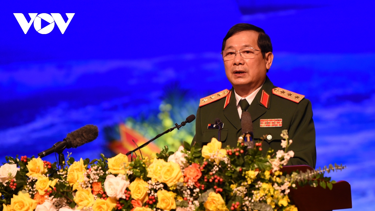 Thượng tướng Lê Huy Vịnh, Ủy viên Trung ương Đảng, Ủy viên Quân ủy Trung ương, Thứ trưởng Bộ Quốc phòng.