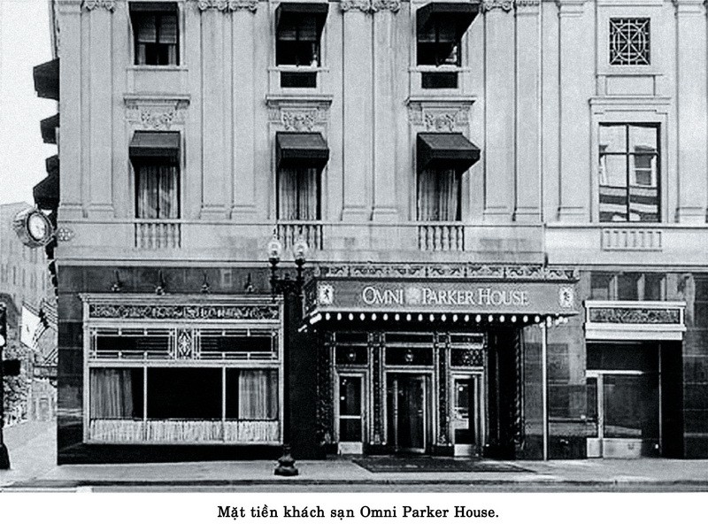 Mặt tiền khách sạn Omni Parker House, ở số 60 phố School St., Boston, MA 02108 United States, nơi từ cuối năm 1911 - 1913, Bác Hồ của chúng ta dưới cái tên Văn Ba, từng là người thợ làm bánh mì ở đây.