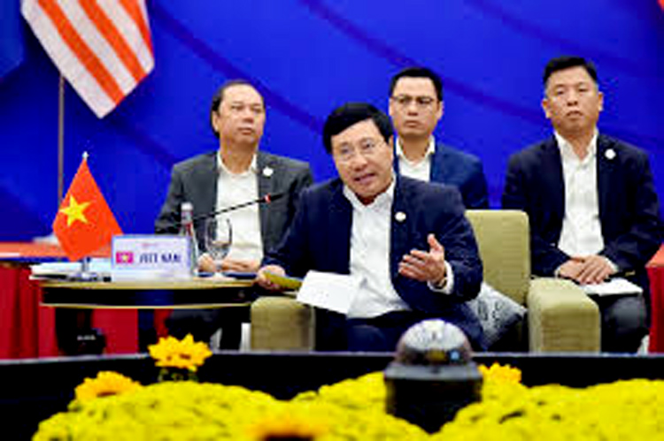 Phó Thủ tướng, Bộ trưởng Ngoại giao Phạm Bình Minh chủ trì Hội nghị hẹp Bộ trưởng Ngoại giao ASEAN tháng 1/2020. (Ảnh: VGP)