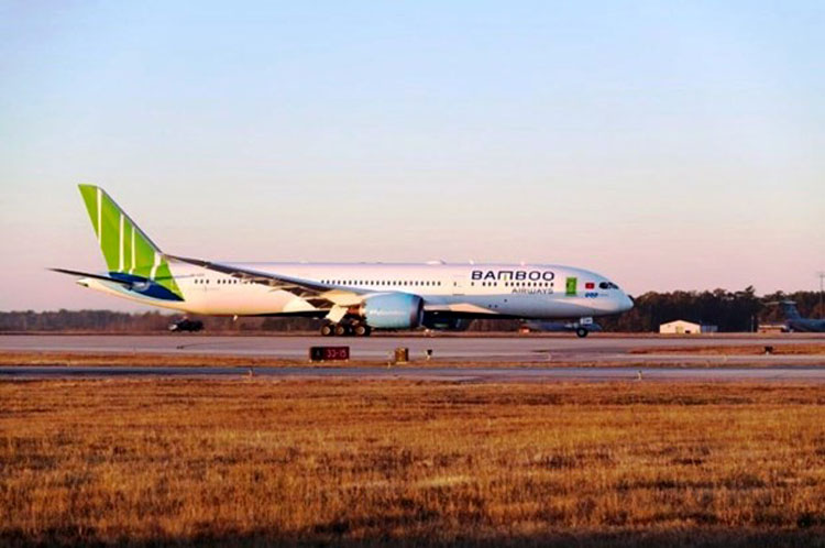Chiếc máy bay thân rộng Boeing 787-9 Dreamliner đầu tiên của hãng hàng không Bamboo Airways đã về sân bay Nội Bài (Hà Nội) sáng 22/12.