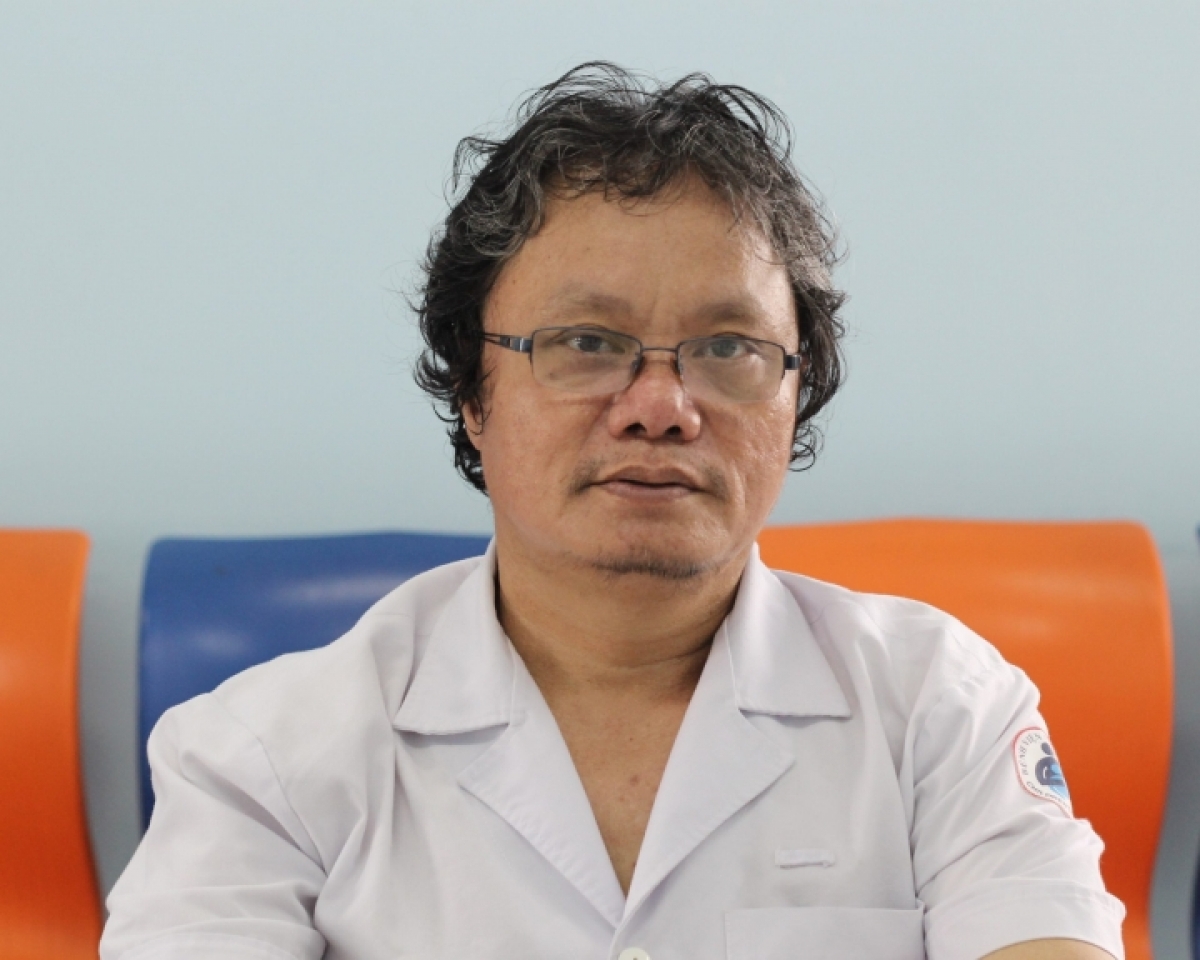 BS Trương Hữu Khanh (nguyên trưởng khoa Nhiễm - Thần kinh, Bệnh viện Nhi đồng 1, TP.HCM.