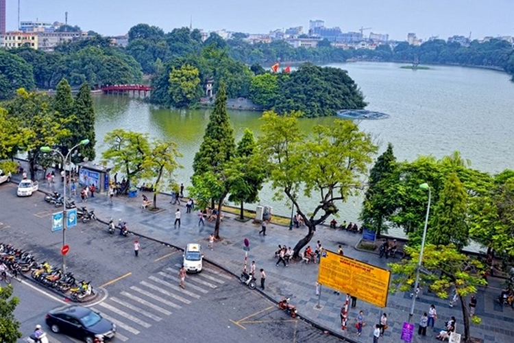 Khu vực xung quanh hồ Hoàn Kiếm (ảnh: KT)