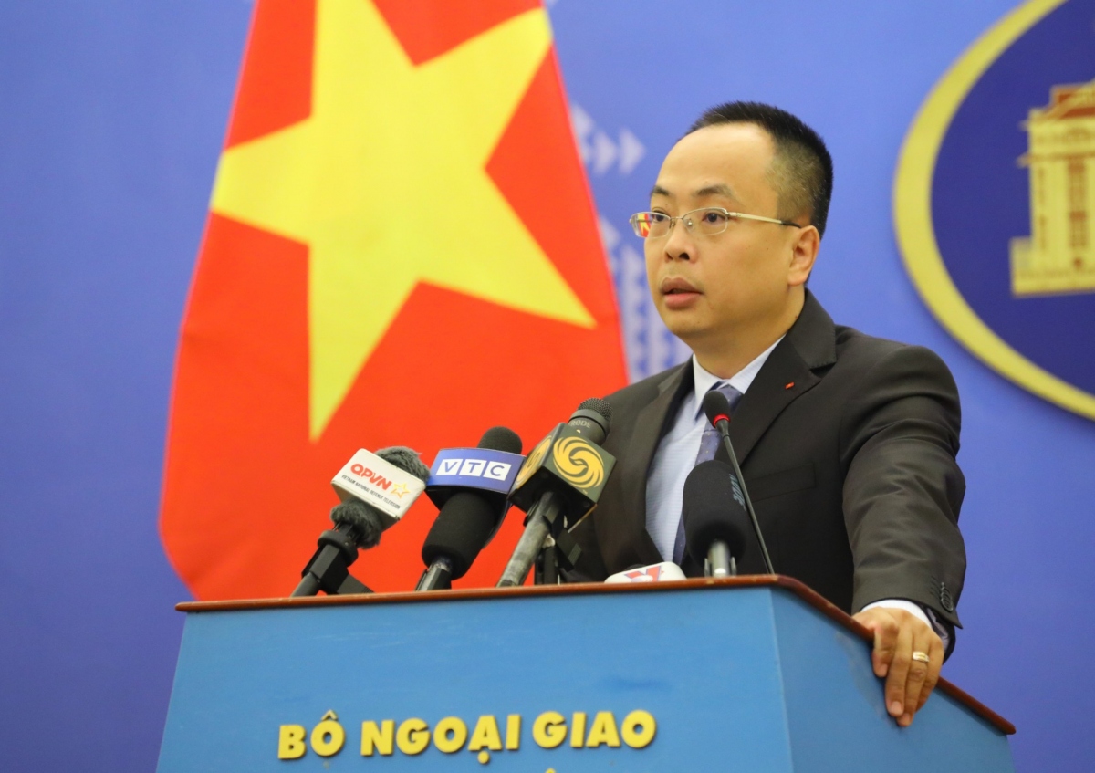 Phó phát ngôn Bộ Ngoại giao Đoàn Khắc Việt.