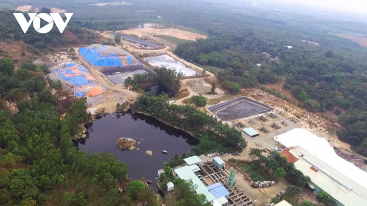 Nhà máy xử lý chất thải nguy hại của Công ty TNHH Cù Lao Xanh nhìn từ trên cao.