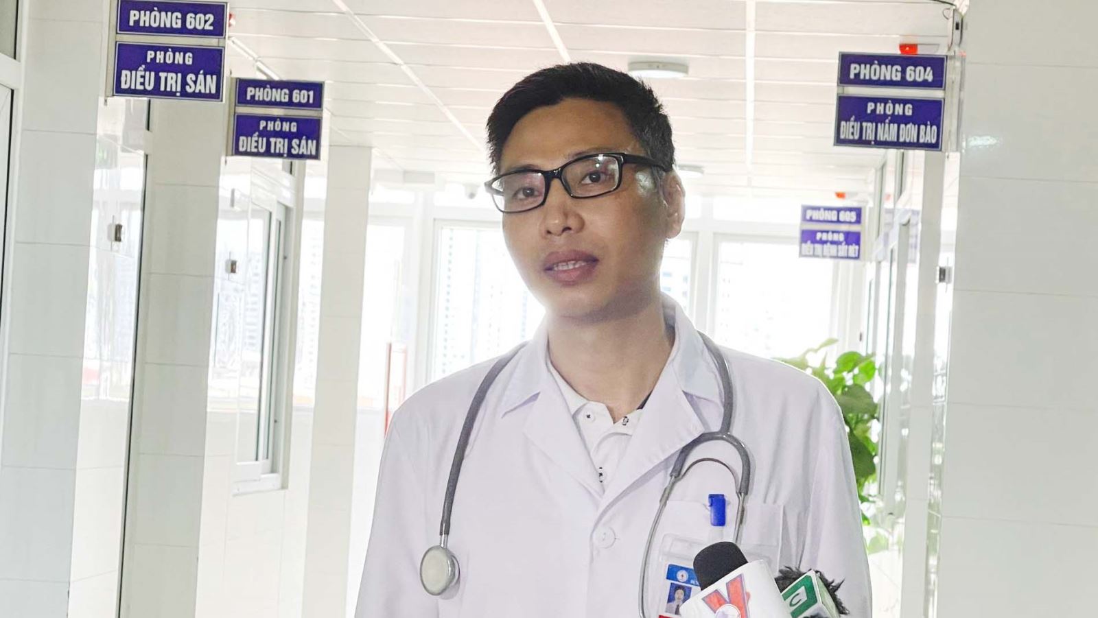Bác sĩ Phùng Xuân Hách, Bệnh viện Đặng Văn Ngữ.