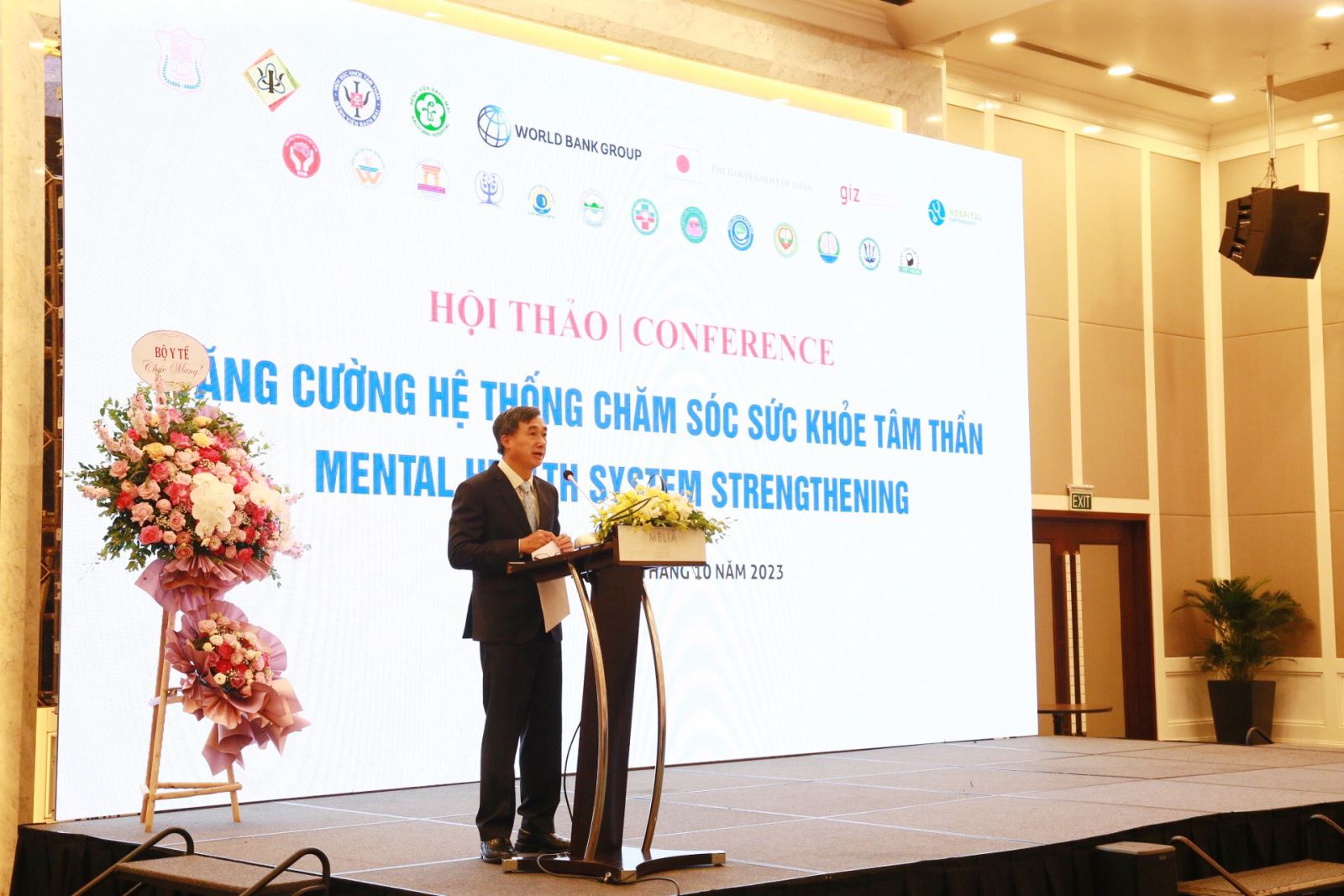 GS.TS Trần Văn Thuấn, Thứ trưởng Bộ Y tế phát biểu tại Hội thảo.