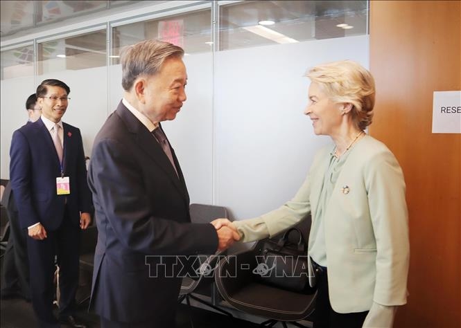 Tổng Bí thư, Chủ tịch nước Tô Lâm gặp Chủ tịch Ủy ban châu Âu Ursula von der Leyen. (Ảnh: TTXVN)