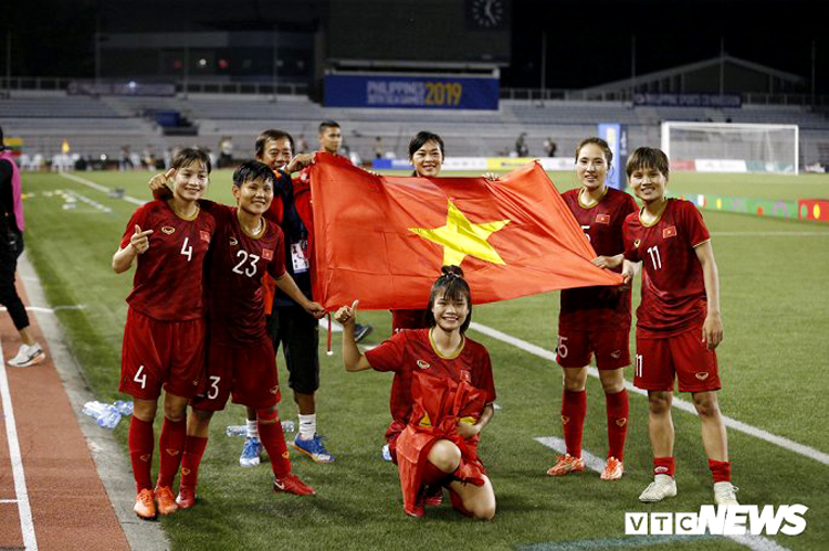Tuyển nữ Việt Nam xuất sắc lần thứ 6 vô địch SEA Games (Ảnh: VTCNews))