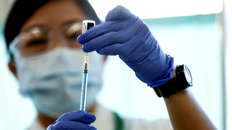 Nhiều nước châu Á nỗ lực phát triển vaccine Covid-19 nội địa để giải quyết bài toán thiếu hụt trước mắt cũng như đảm bảo giải pháp ổn định dài hạn. (Ảnh minh họa: FT)