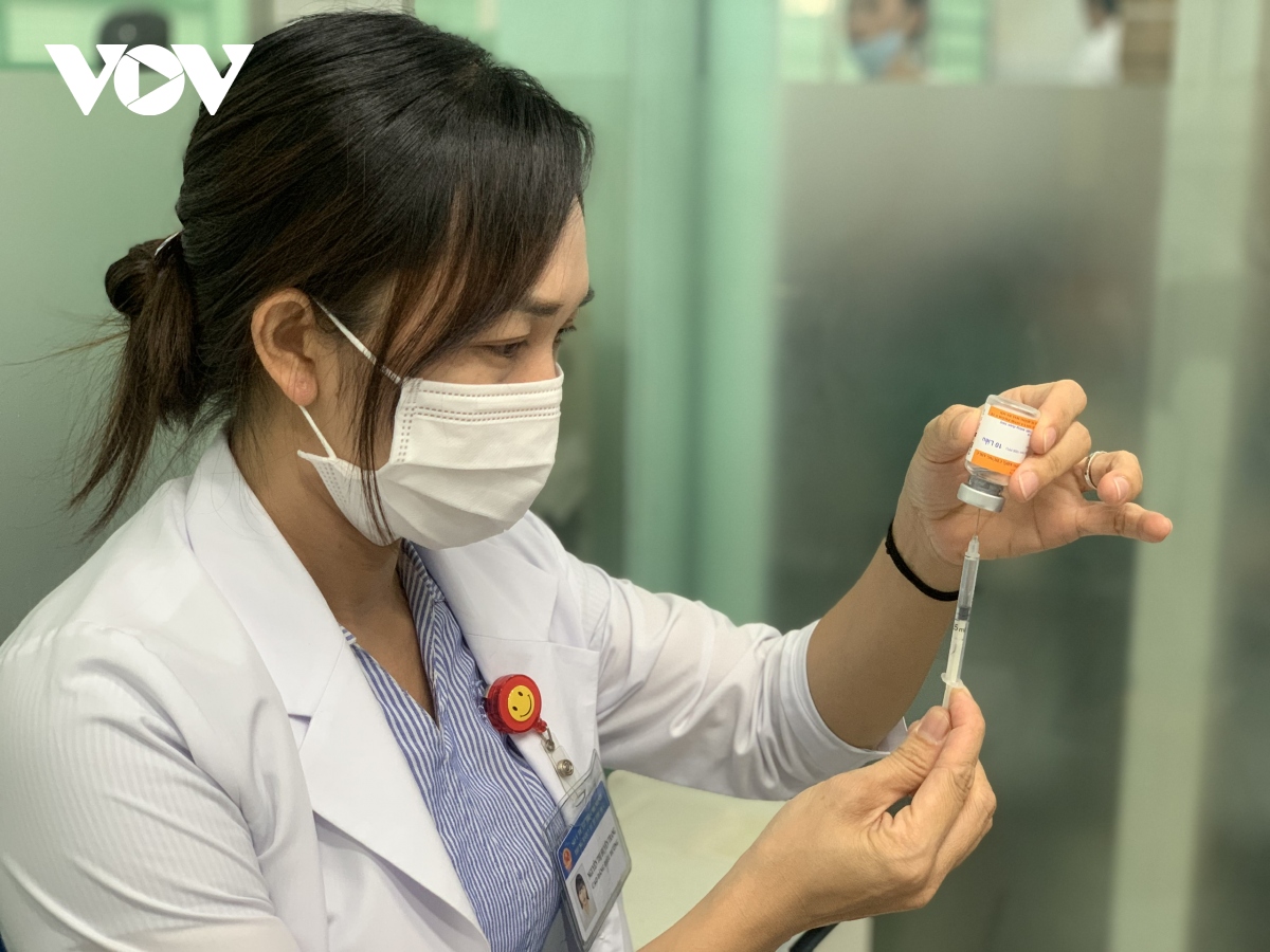 Tiêm vaccine là biện pháp hữu hiệu nhất để ngừa sởi.